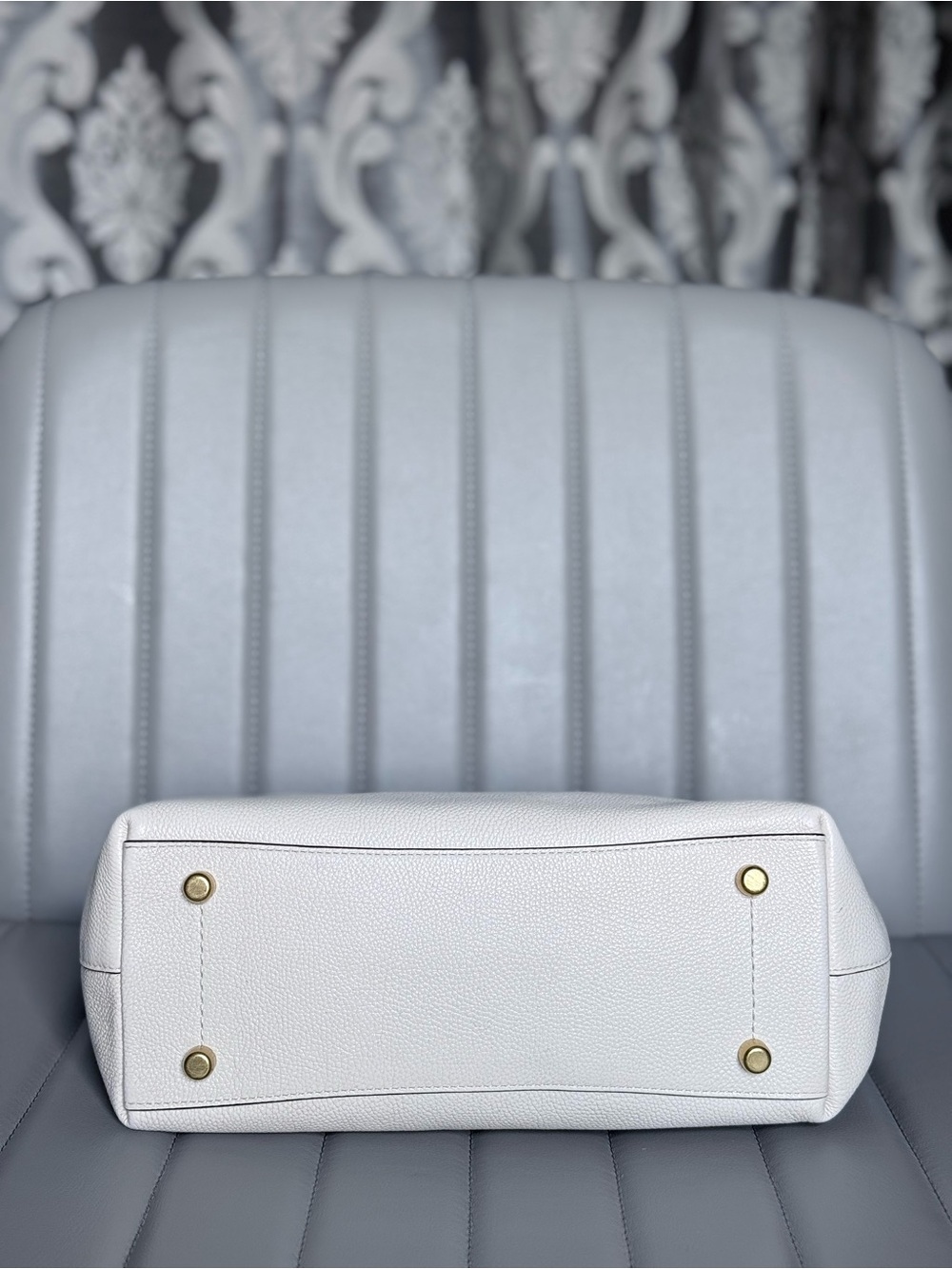 Coach NWOT Taylor Tote Bag Cream Leather - Picture 12 of 12